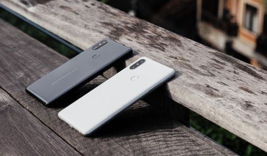 Xiaomi Mi 9 là smartphone đầu tiên dùng chip Snapdragon 8150?
