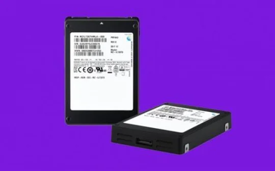 Samsung ra ổ SSD dung lượng 30 TB