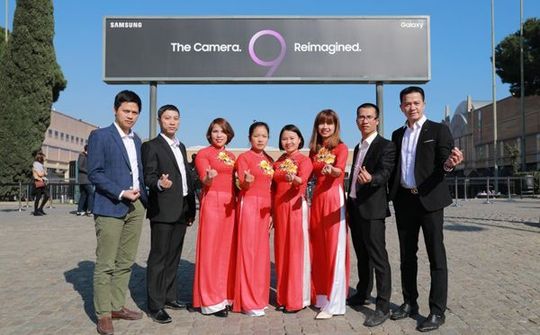 Công nhân Samsung Việt Nam trực tiếp chứng kiến lễ ra mắt bộ đôi Galaxy S9/S9+