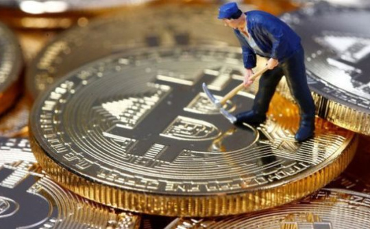 Giá trị vốn hóa trên thị trường tiền ảo sụt giảm 212 tỉ USD