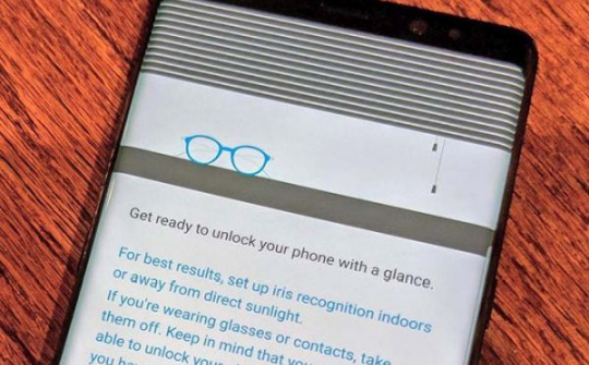 Galaxy S9 cho phép nó nhận diện khuôn mặt cả trong đêm