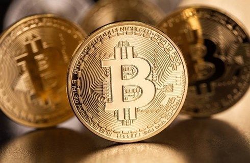 Các nhà đầu tư bắt đầu bán tháo, giá Bitcoin chỉ còn 8.075 USD/BTC