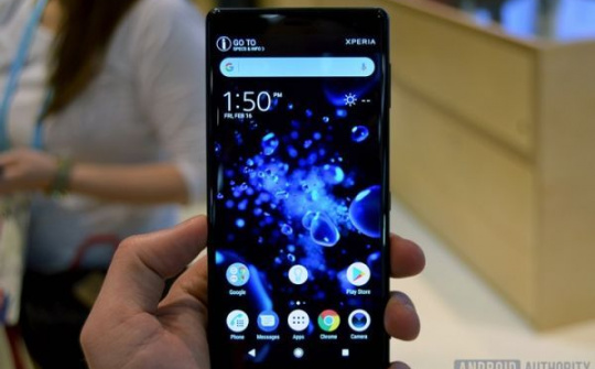 Sony tặng máy PS4 cho khách hàng đặt mua Xperia XZ2 tại Anh Quốc