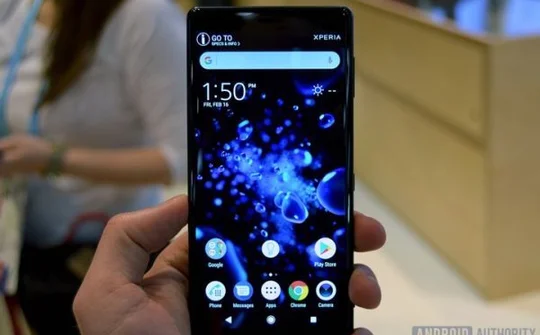 Sony tặng máy PS4 cho khách hàng đặt mua Xperia XZ2 tại Anh Quốc