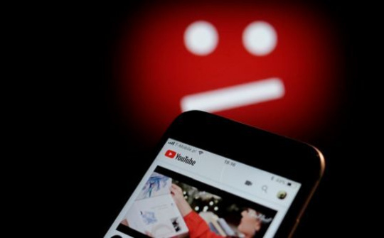 YouTube tiếp tục cung cấp nội dung sai lệch với trẻ em