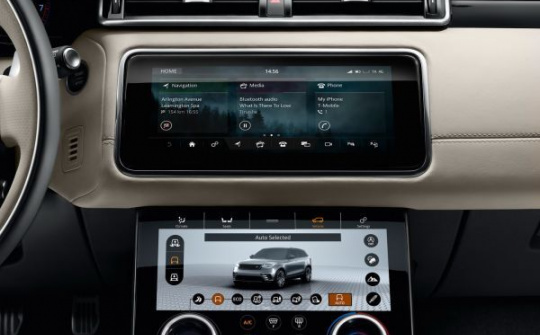 Xe Jaguar chuẩn bị sở hữu hệ thống giải trí BlackBerry