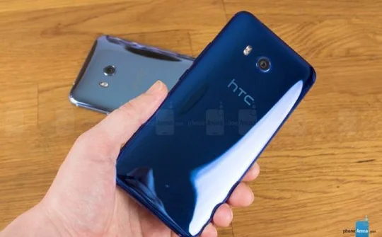 HTC U11 đang giảm giá tới 40% trên Ebay