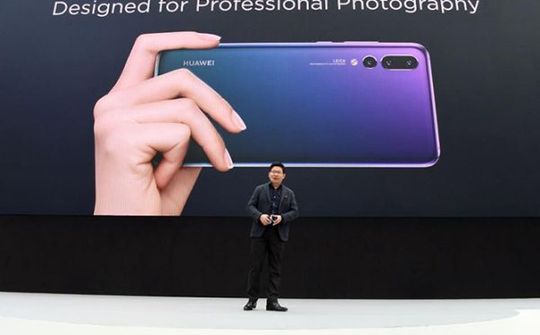 Apple có thể trang bị 3 camera cho iPhone năm 2019