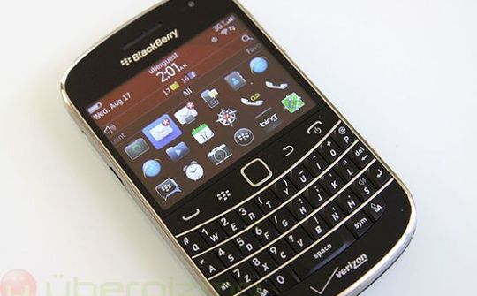 CEO BlackBerry muốn hồi sinh Bold 9900