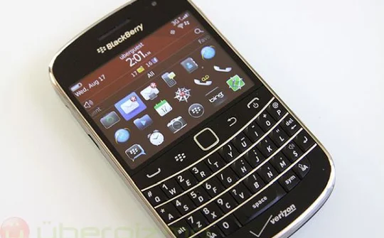 CEO BlackBerry muốn hồi sinh Bold 9900
