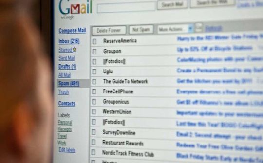 Người dùng Gmail nhận thư rác từ… chính họ
