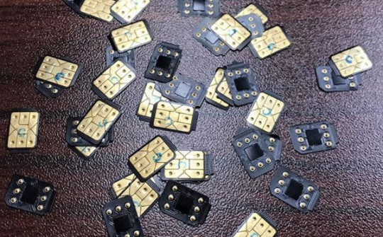 Hàng nghìn mã ICCID bị lộ, cứu rỗi cả thị trường iPhone lock