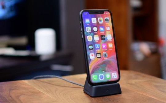 Lợi nhuận Foxconn giảm thê thảm vì iPhone X ế ẩm
