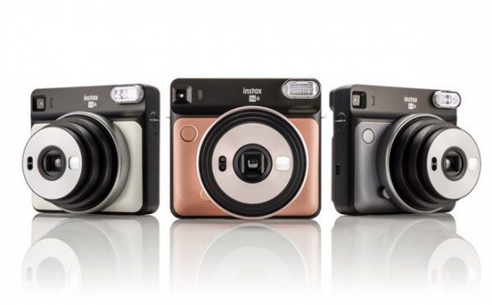 Fujifilm ra mắt máy chụp hình lấy ảnh ngay Instax Square SQ6, giá 130 USD