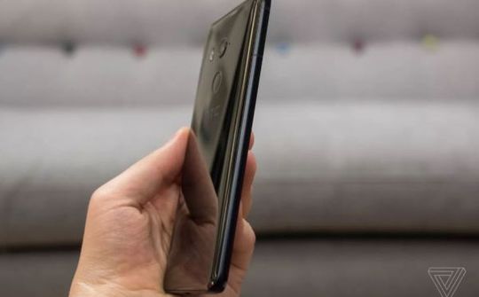 HTC lên kế hoạch sản xuất điện thoại blockchain chạy Android