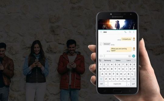 Samsung Galaxy J4 bán ra với giá chưa đến 200 USD
