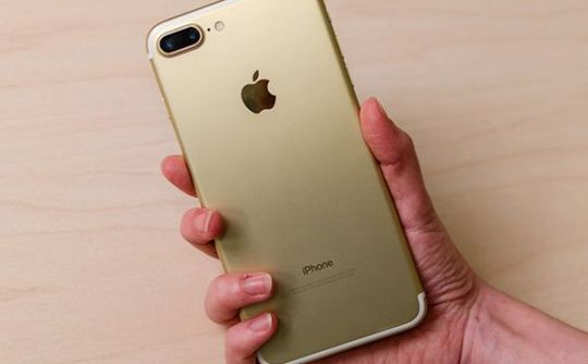 iPhone 7 Plus đang là mẫu smartphone được người dùng Mỹ ưa chuộng nhất