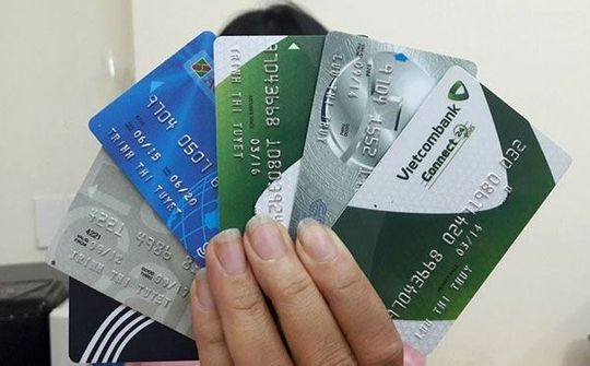 NHNN yêu cầu rà soát quy trình, cân nhắc giới hạn số thẻ ngân hàng trên mỗi người dùng