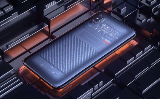 Xiaomi ra mắt Mi 8 Explorer Edition, mặt lưng trong suốt