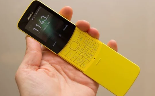 Nokia 8110 hình trái chuối phiên bản màu vàng đã có mặt ở Việt Nam