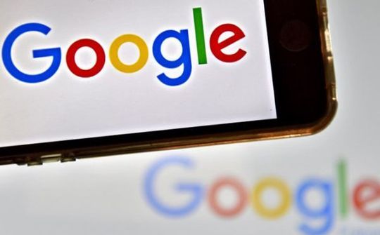 Doanh thu Google giảm vì... iPhone của Apple "bán ế"