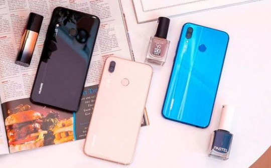 Nova 3e màu hồng Sakura Pink lên kệ tại thị trường Việt Nam