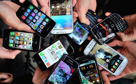 Thị trường smartphone toàn cầu có thể tới 2019 mới tăng trưởng trở lại
