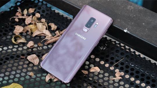 Galaxy S9 Plus là smartphone bán chạy nhất tháng 4/2018