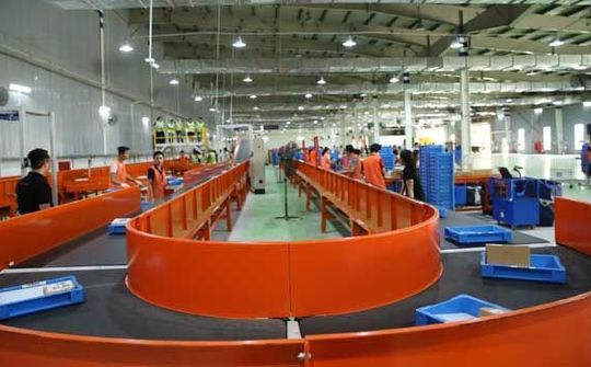 Lazada đầu tư mạnh vào kho vận, ra mắt hệ thống phân loại hàng hóa tự động thứ hai