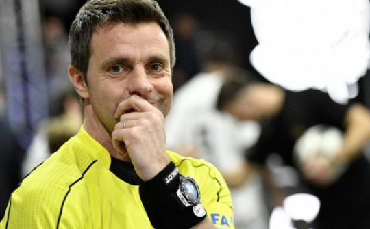 Trọng tài World Cup 2018 được trang bị đồng hồ thông minh của Hublot