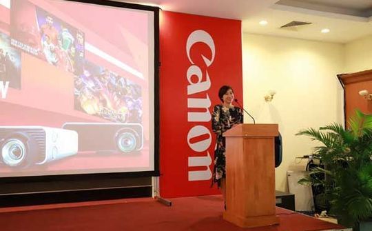 Canon ra mắt dải sản phẩm máy chiếu tới thị trường Việt Nam