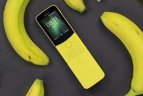 Trái chuối Nokia 8110 huyền thoại chính thức  trở lại