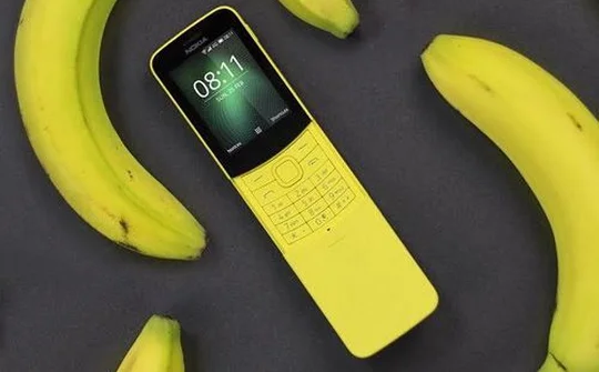 Trái chuối Nokia 8110 huyền thoại chính thức  trở lại