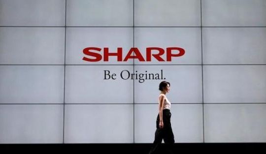 Sharp sẽ mua lại bộ phận sản xuất máy tính của Toshiba