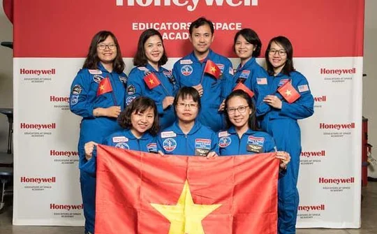 Giáo viên Việt Nam được sang Mỹ học làm "phi hành gia"