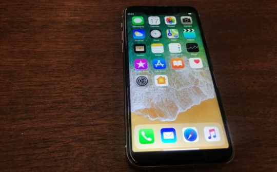 iPhone X nhái mua từ Trung Quốc chứa đầy mã độc