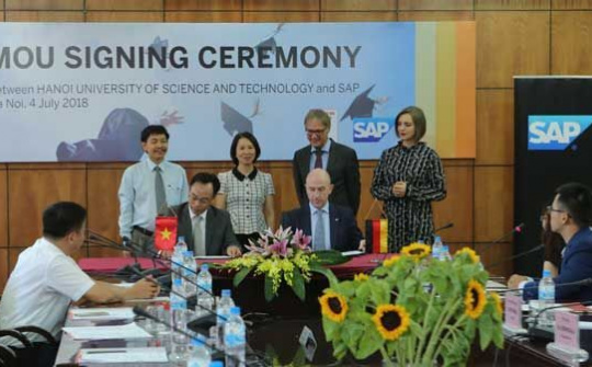 ĐH Bách khoa HN hợp tác với SAP, đào tạo những công nghệ thông minh mới