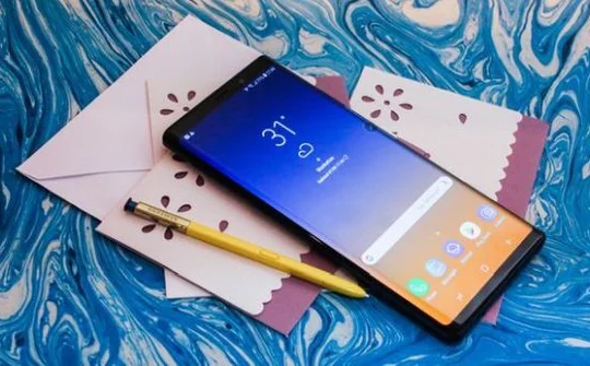PC Mag: Galaxy Note 9 vẫn không "hot" bằng iPhone 2018