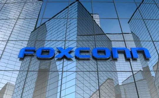 Lợi nhuận Foxconn giảm, thị trường smartphone chuẩn bị bão hòa?
