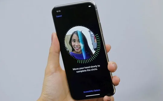 Apple trang bị Face ID cho tất cả 3 mẫu iPhone 2018