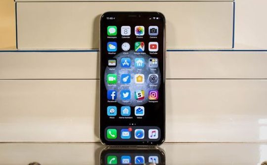Foxconn bắt đầu lắp ráp iPhone OLED 2018