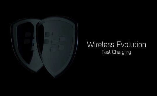 BlackBerry tung quảng cáo bộ sạc không dây mới