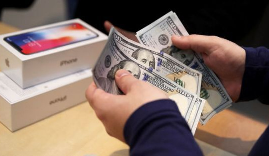 Giá bán iPhone sẽ tăng 20% nếu Apple bị buộc sản xuất tại Mỹ