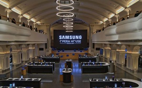 Samsung mở cửa hàng điện thoại lớn nhất thế giới
