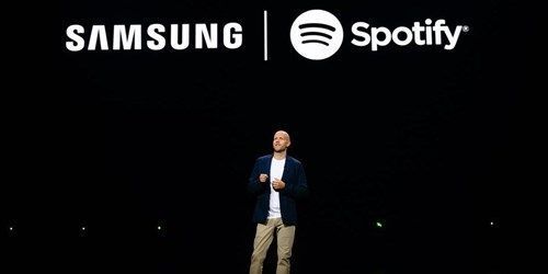 Samsung và Spotify hợp tác chống lại Apple