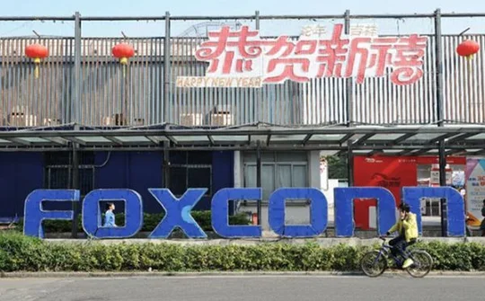 Doanh số iPhone kém khiến doanh thu Foxconn sụt giảm