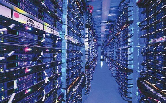 Khi Microsoft mở rộng cửa công nghệ và phần mềm