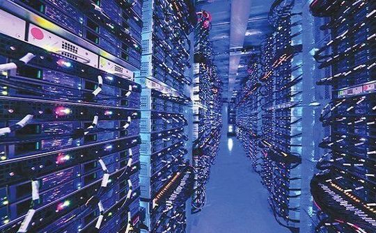 Khi Microsoft mở rộng cửa công nghệ và phần mềm