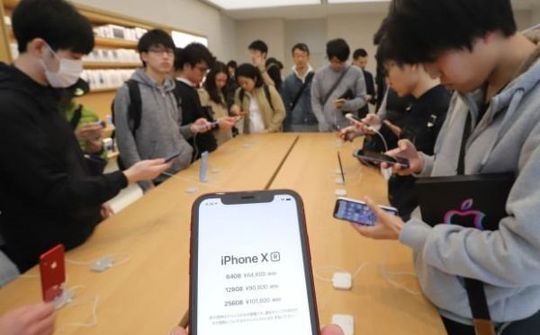 Apple giảm giá iPhone tại một số thị trường để kích cầu