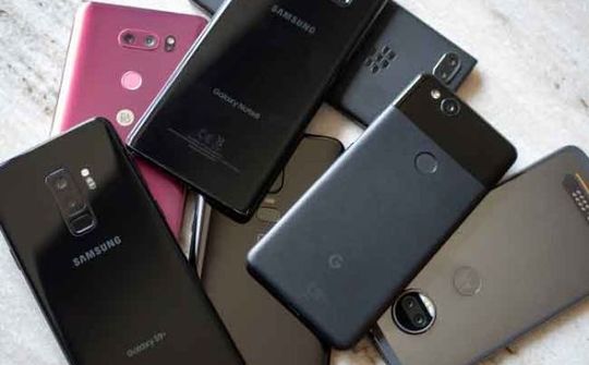 Phân khúc smartphone cao cấp tăng trưởng ấn tượng